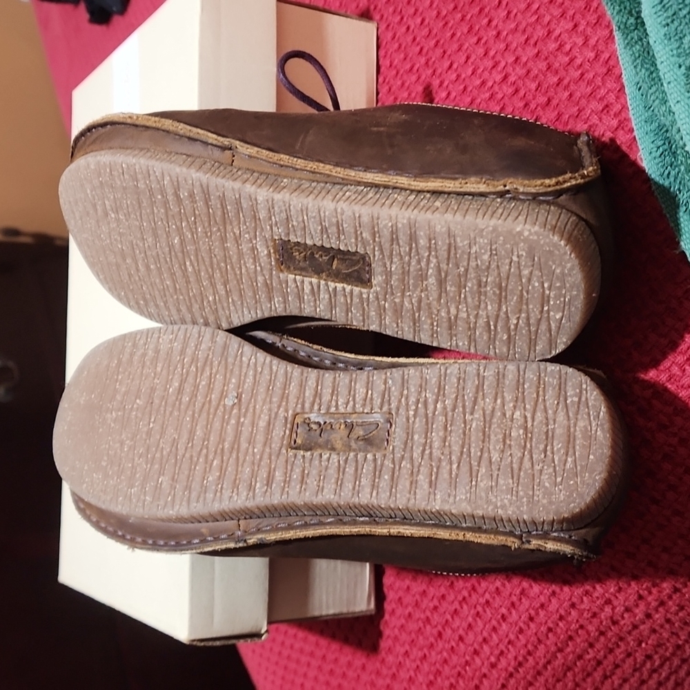 Clarks - Picture 7 of 9